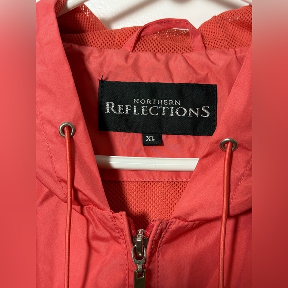 Northern Reflections Coral Hooded Windbreaker Rain Jacket – Women’s XL - Picture 2 of 3